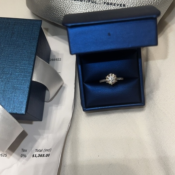 Moissainte/Diamond Engagement Ring - Picture 16 of 17